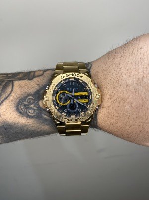 G-SHOCK GST STEEL DOURADO